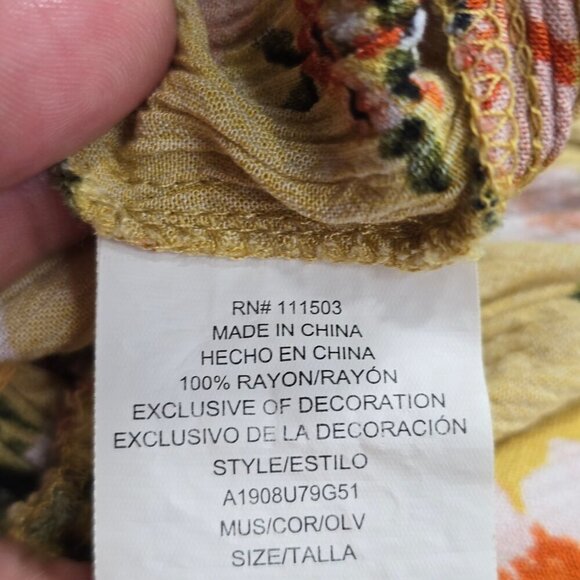 Lily Rose Long Sleeve Yellow Floral V-Neck Romper Size Small - Picture 8 of 8